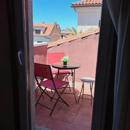 Modern Duplex In Downtown * Cambados