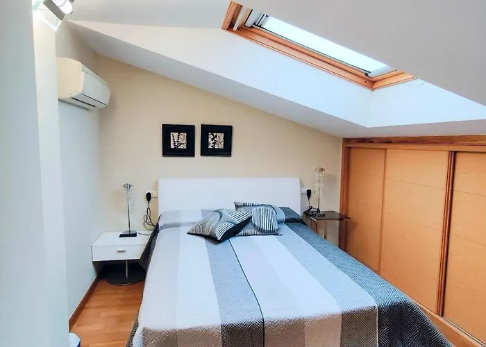 Modern Duplex In Downtown *