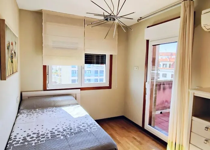 Modern Duplex In Downtown Cambados